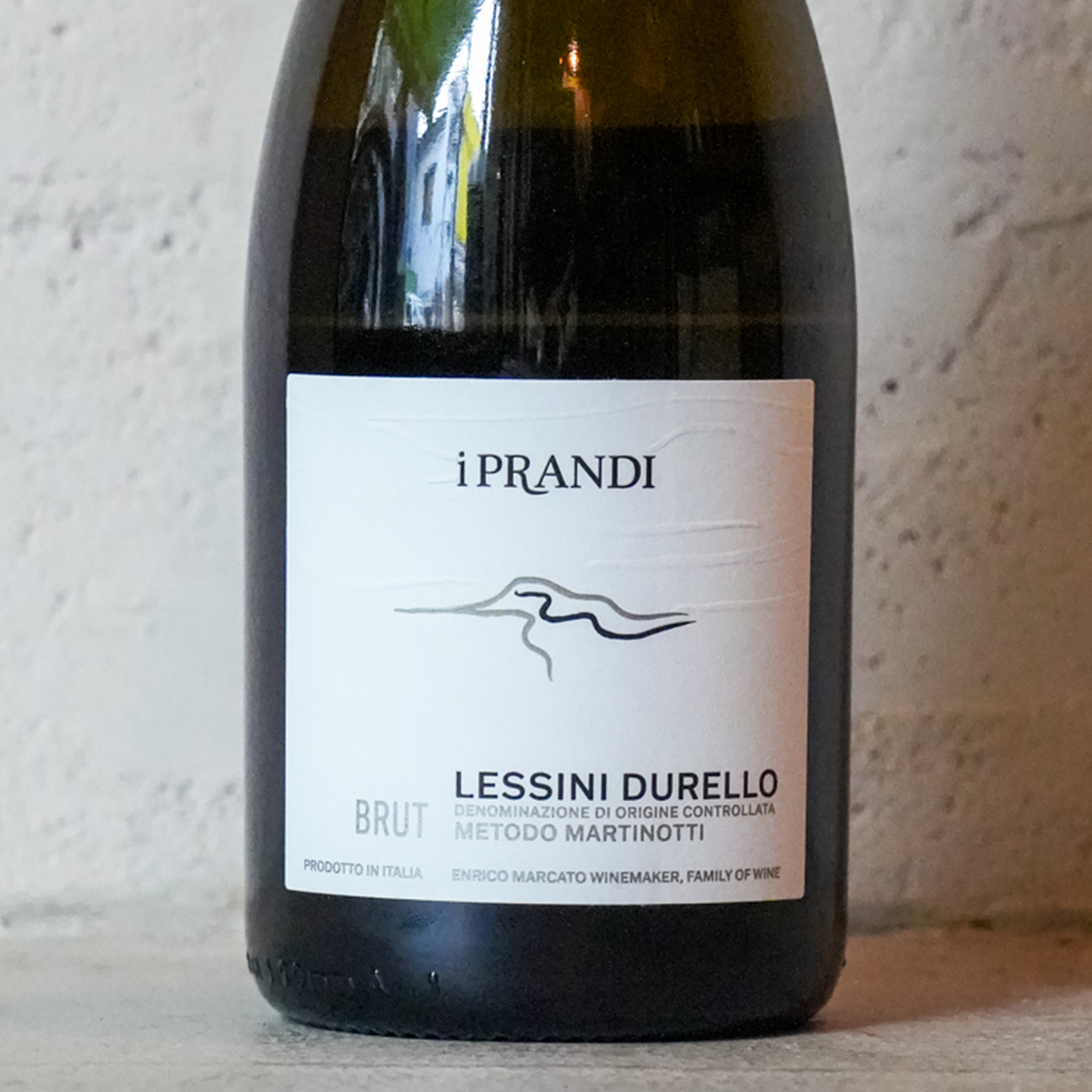 【特別価格】熱狂的なファンも多い人気の自然派白ワイン「デナーヴォロ」を楽しむワインセット【泡白赤3種6本】