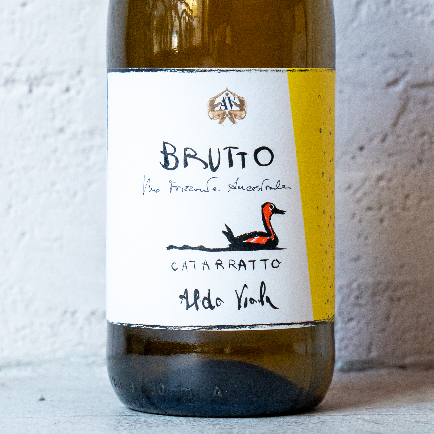 【特別価格】圧倒的な熱量をワインに宿す、シチリア自然派の鬼才「アルド・ヴィオラ」を味わうワインセット【泡2種6本】