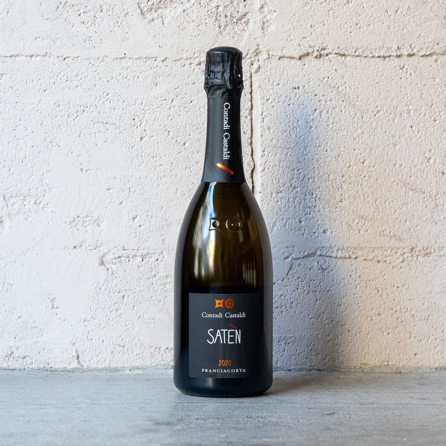 【特別価格】「バローロ」「バルバレスコ」に並ぶイタリアワイン三大銘酒のひとつ「ブルネッロ・ディ・モンタルチーノ」の造り手「カサノヴァ・ディ・ネリ」の赤ワインセット【泡赤赤赤赤5種6本】